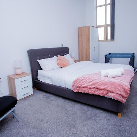 Spacious Urban City Apartment Doncaster Bagian luar foto