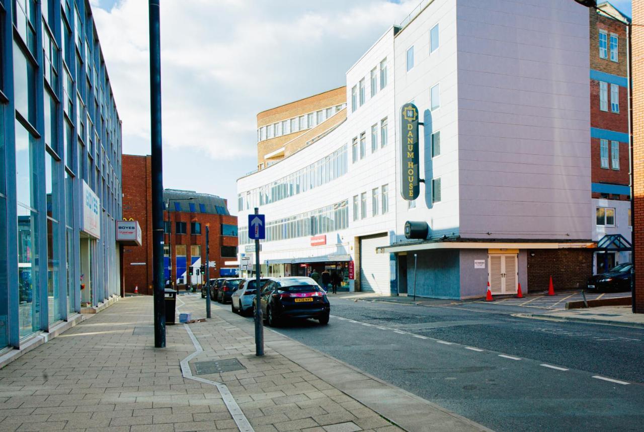 Spacious Urban City Apartment Doncaster Bagian luar foto