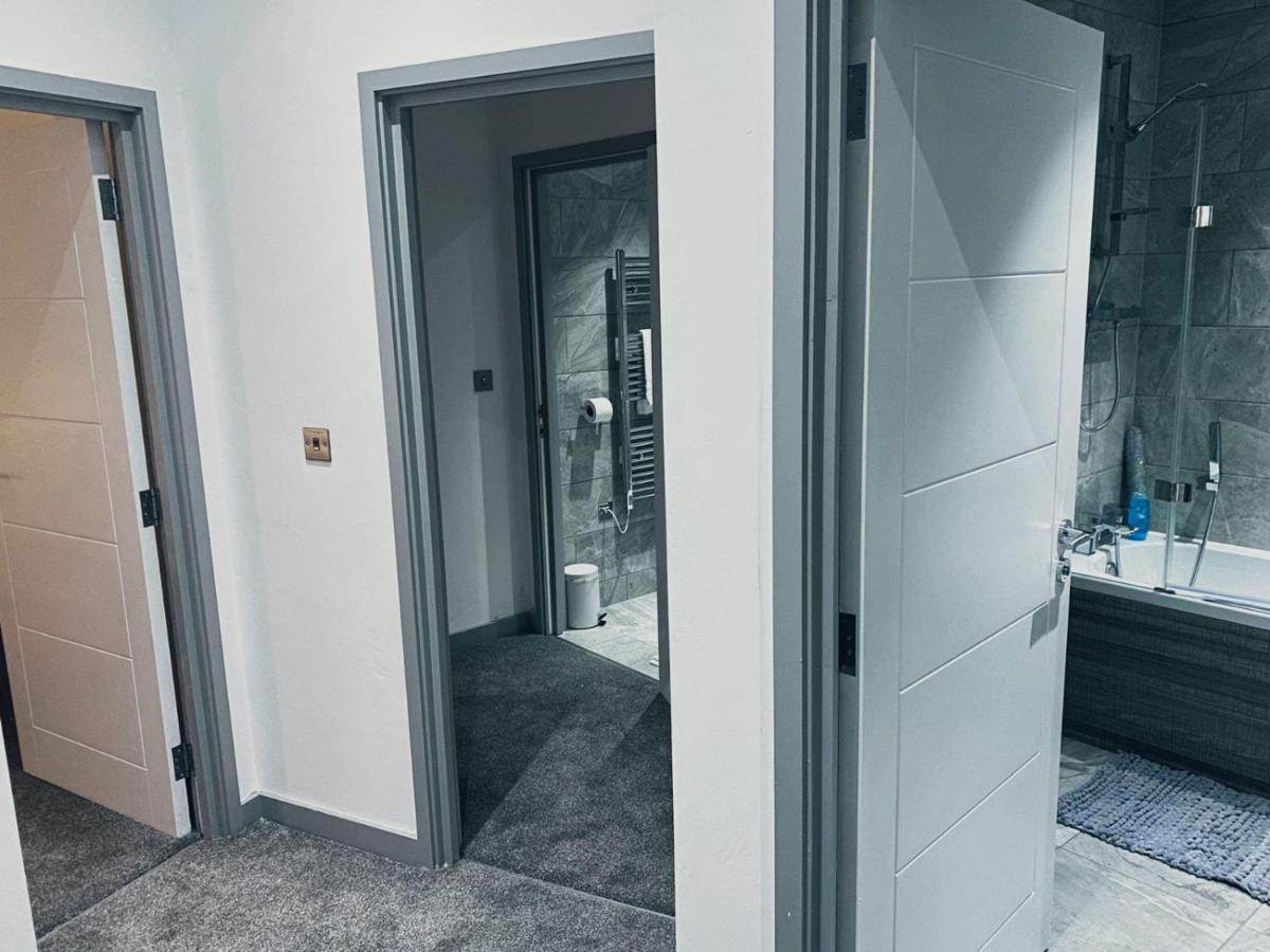 Spacious Urban City Apartment Doncaster Bagian luar foto
